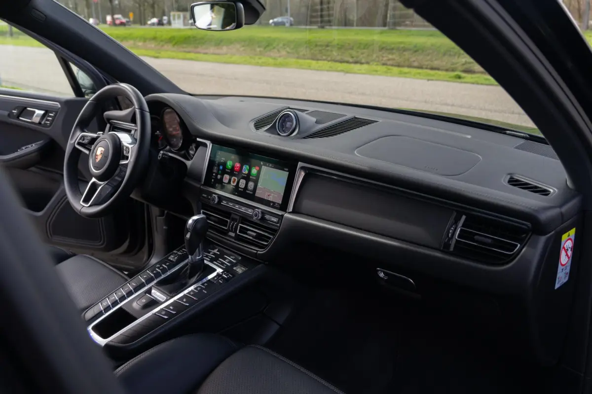 2.0 PDK Org.NL NAP|Facelift|Luchtvering|Panoramadak|Trekhaak|CarPlay|SportDesignDealer Onderhouden