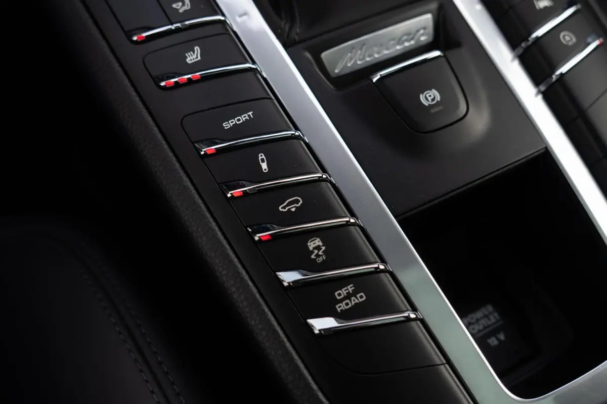 2.0 PDK Org.NL NAP|Facelift|Luchtvering|Panoramadak|Trekhaak|CarPlay|SportDesignDealer Onderhouden
