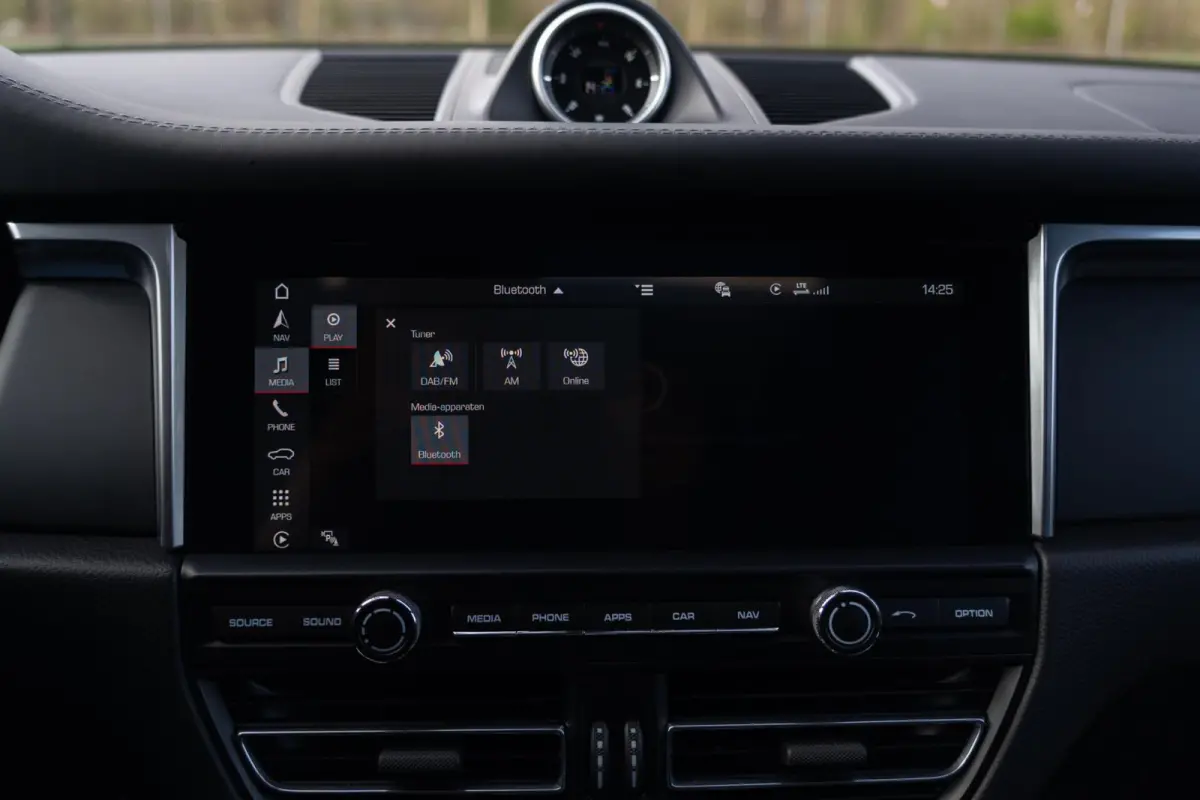 2.0 PDK Org.NL NAP|Facelift|Luchtvering|Panoramadak|Trekhaak|CarPlay|SportDesignDealer Onderhouden