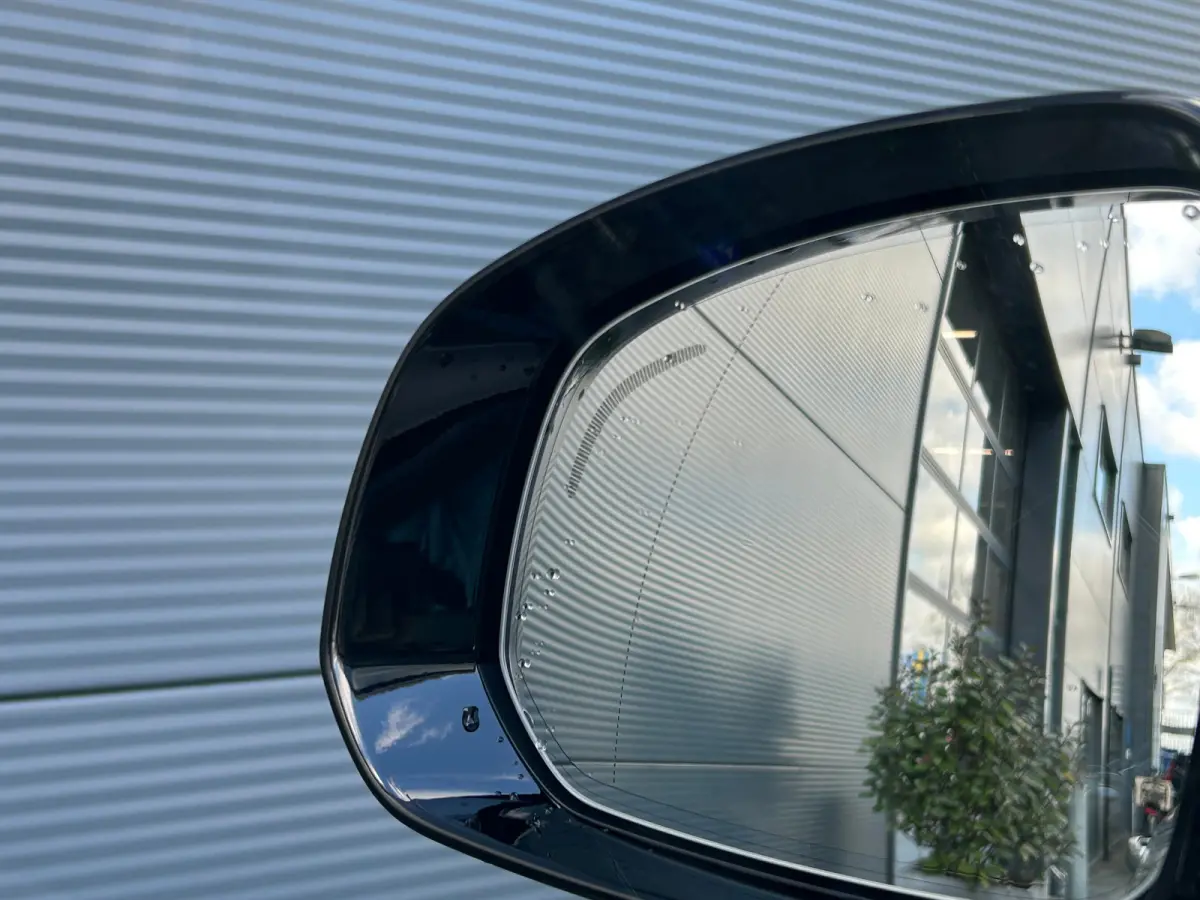 2.0 T8 Plug-in hybrid AWD Ultra Dark | Bowers&Wilkins | Luchtvering | 360 camera | Trekhaak | HU-Display | Massage |