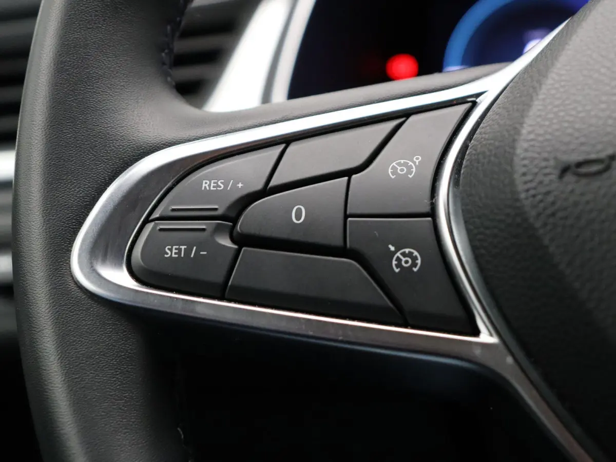 E-Tech Hybrid 145pk Techno | Grootscherm navigatie | Digitaal dashboard | Achteruitrijcamera |