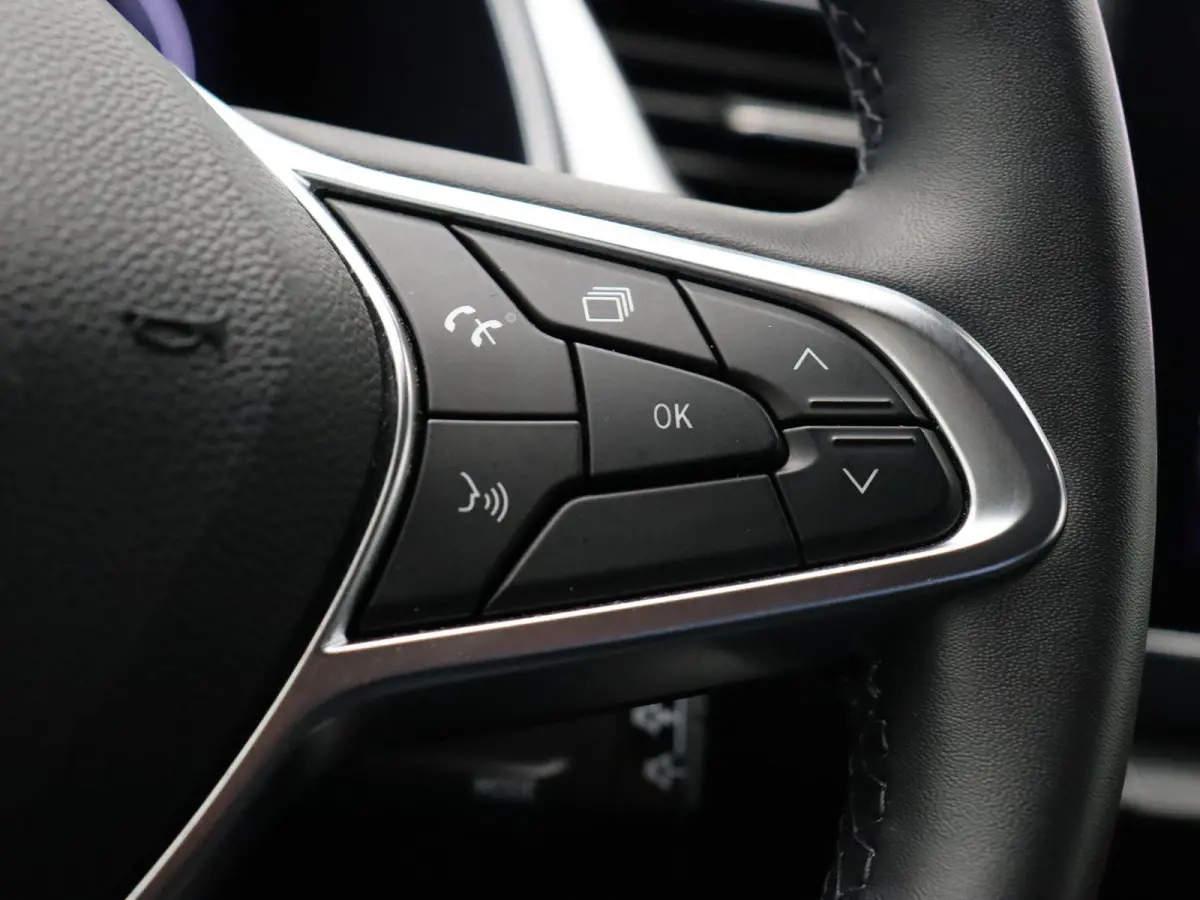 E-Tech Hybrid 145pk Techno | Grootscherm navigatie | Digitaal dashboard | Achteruitrijcamera |