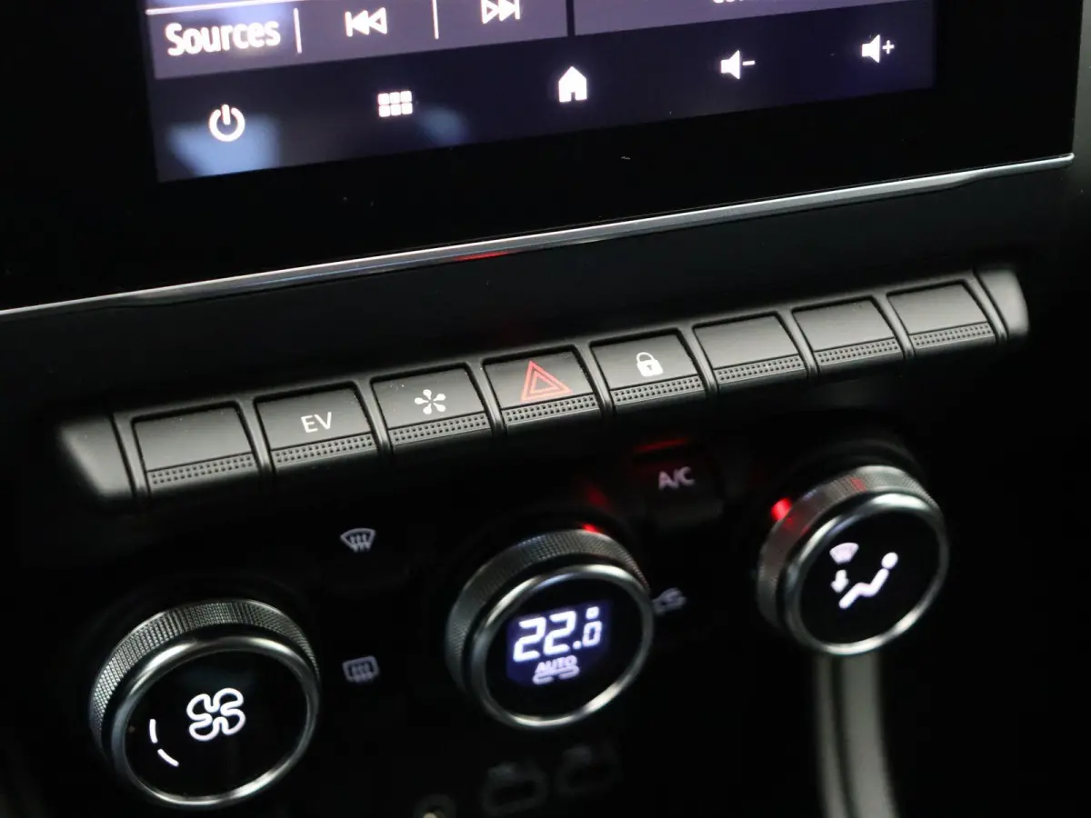 E-Tech Hybrid 145pk Techno | Grootscherm navigatie | Digitaal dashboard | Achteruitrijcamera |