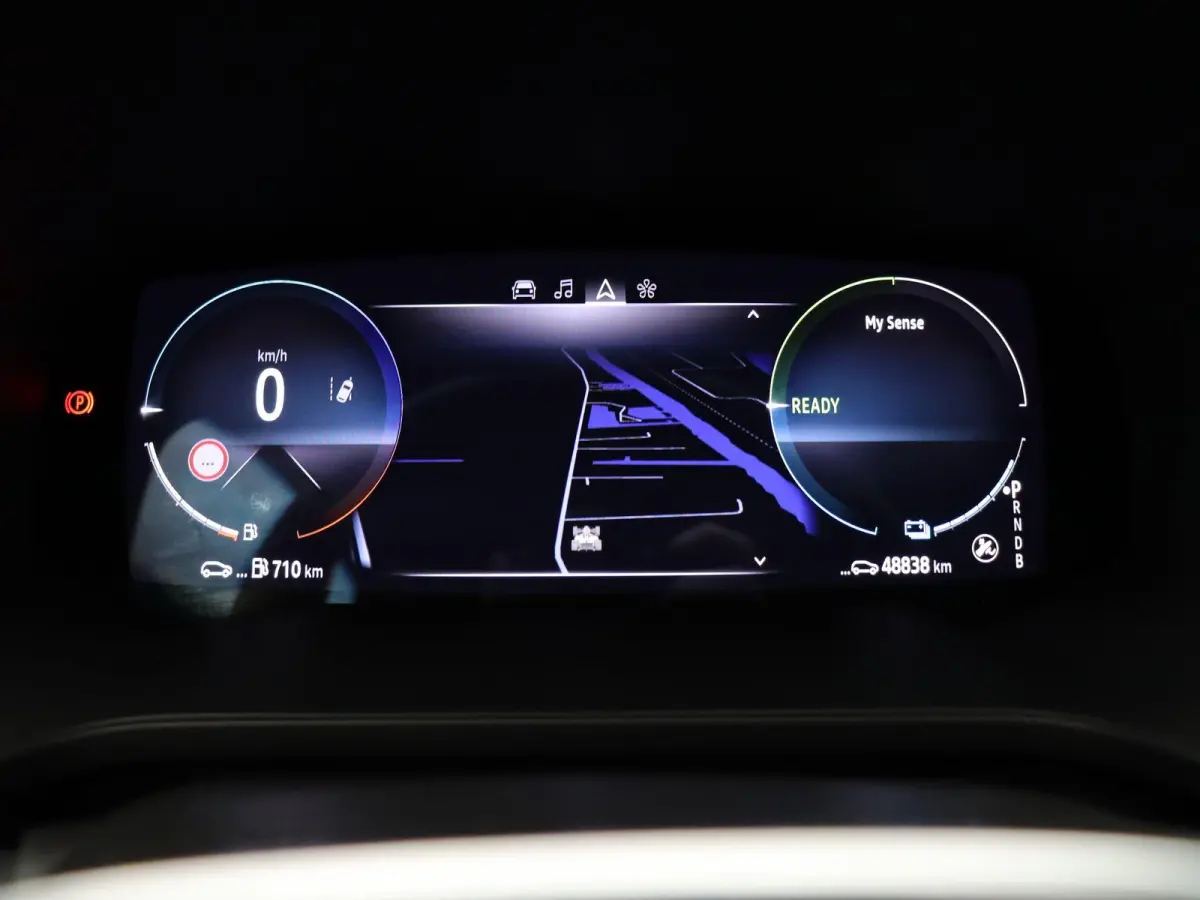 E-Tech Hybrid 145pk Techno | Grootscherm navigatie | Digitaal dashboard | Achteruitrijcamera |