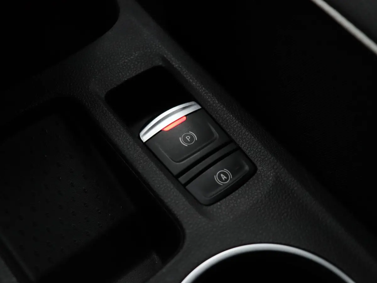 E-Tech Hybrid 145pk Techno | Grootscherm navigatie | Digitaal dashboard | Achteruitrijcamera |