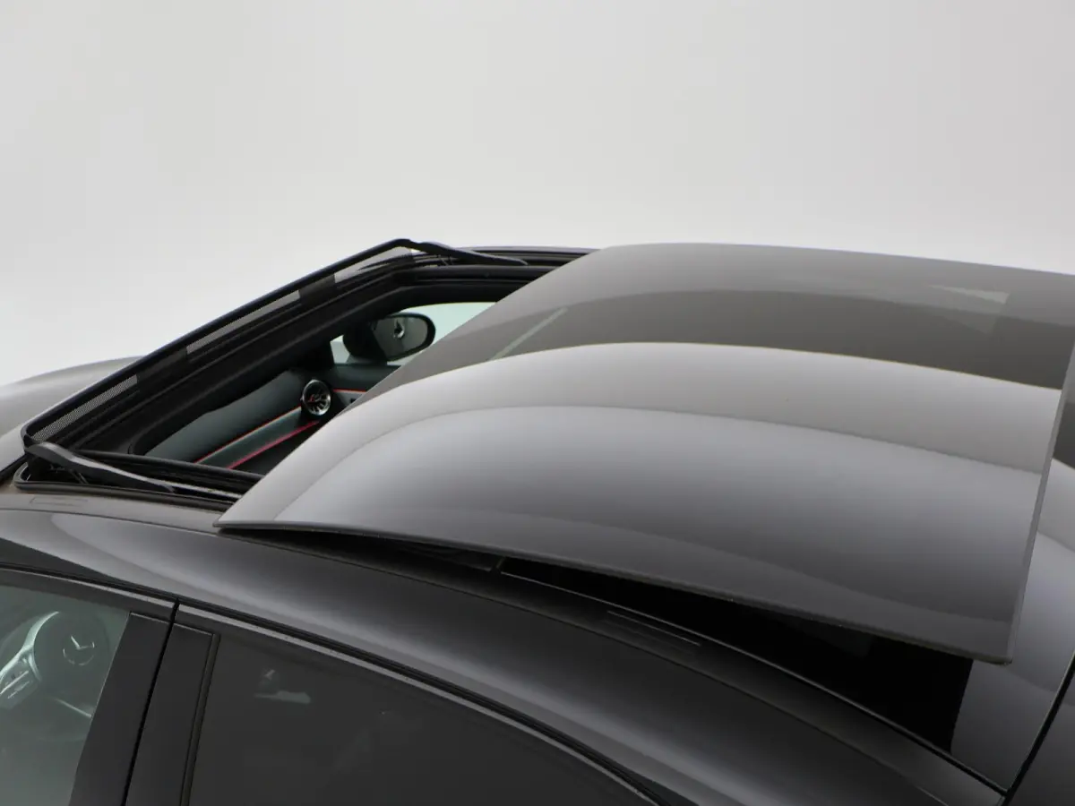 250e 218 PK SEDAN + PANORAMA | SFEERVERLICHTING | APPLE CARPLAY | MEMORY | STOELVERWARMING