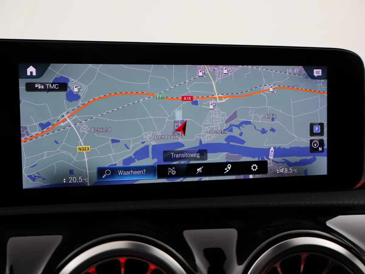 250e 218 PK SEDAN + PANORAMA | SFEERVERLICHTING | APPLE CARPLAY | MEMORY | STOELVERWARMING