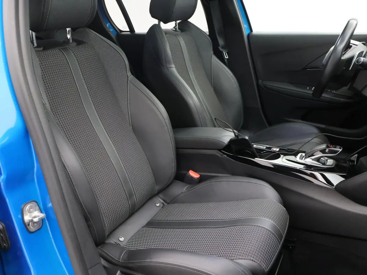 1.2 PT 130 PK AUT. GT-LINE + PANORAMA | SFEERVERL. | 3D COCKPIT | STOELVERW. | APPLE CARPLAY | CAMERA