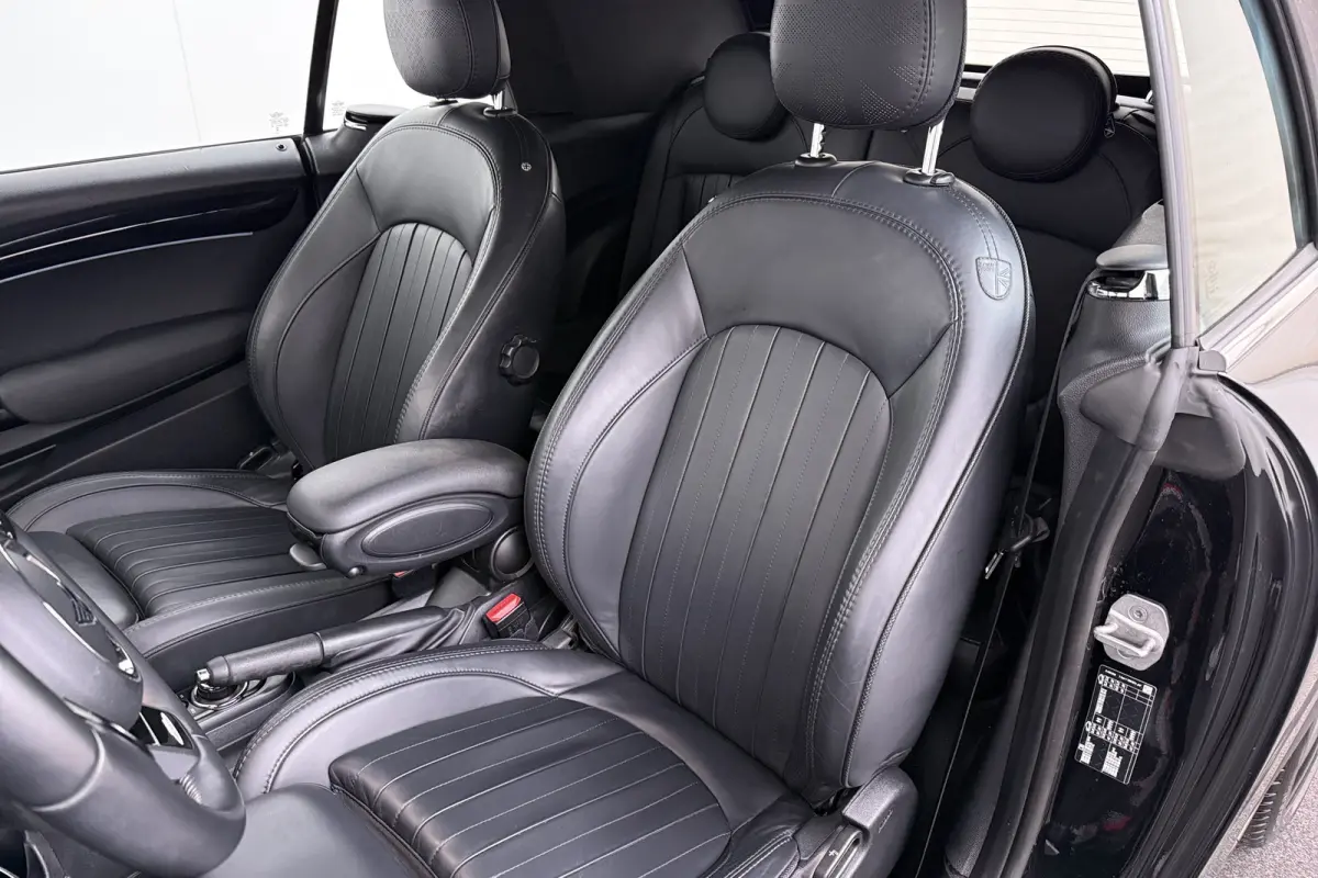 Mini 136 PK Aut. JCW-Pakket Climate Leder Camera