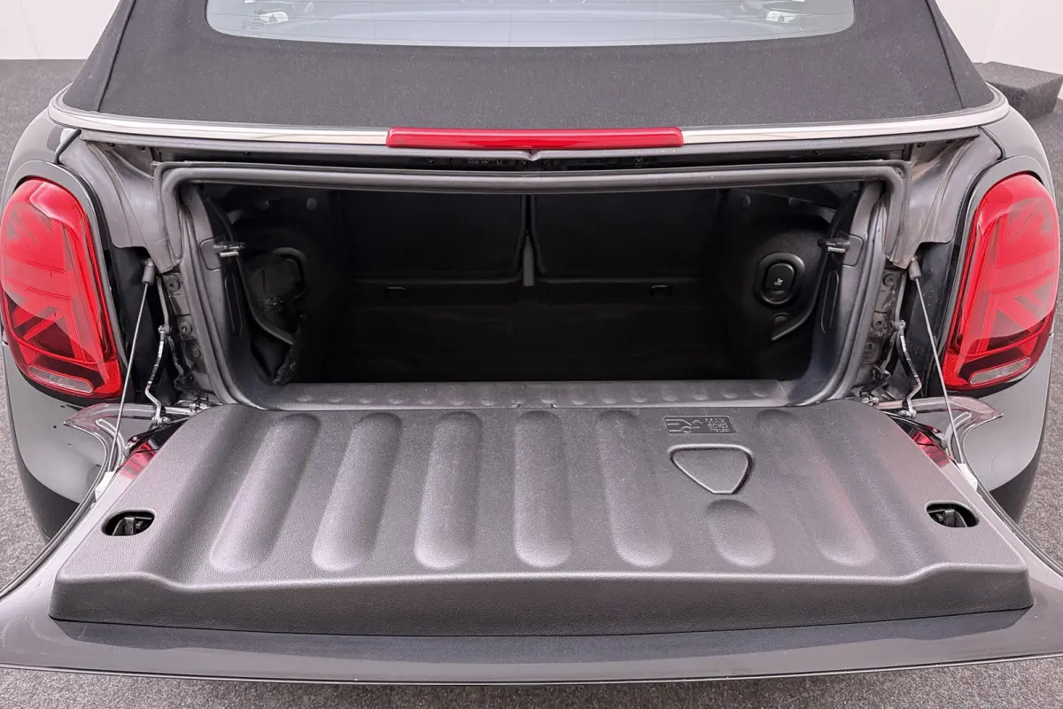 Mini 136 PK Aut. JCW-Pakket Climate Leder Camera