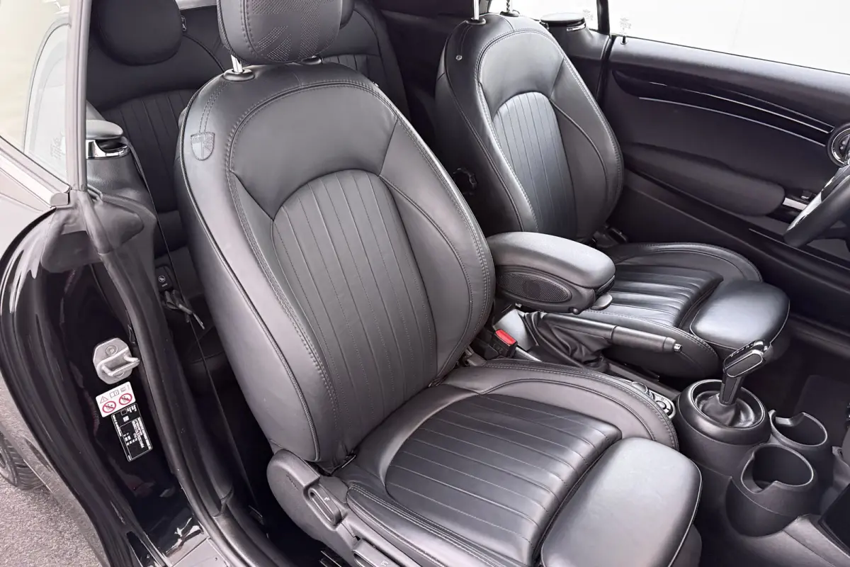 Mini 136 PK Aut. JCW-Pakket Climate Leder Camera