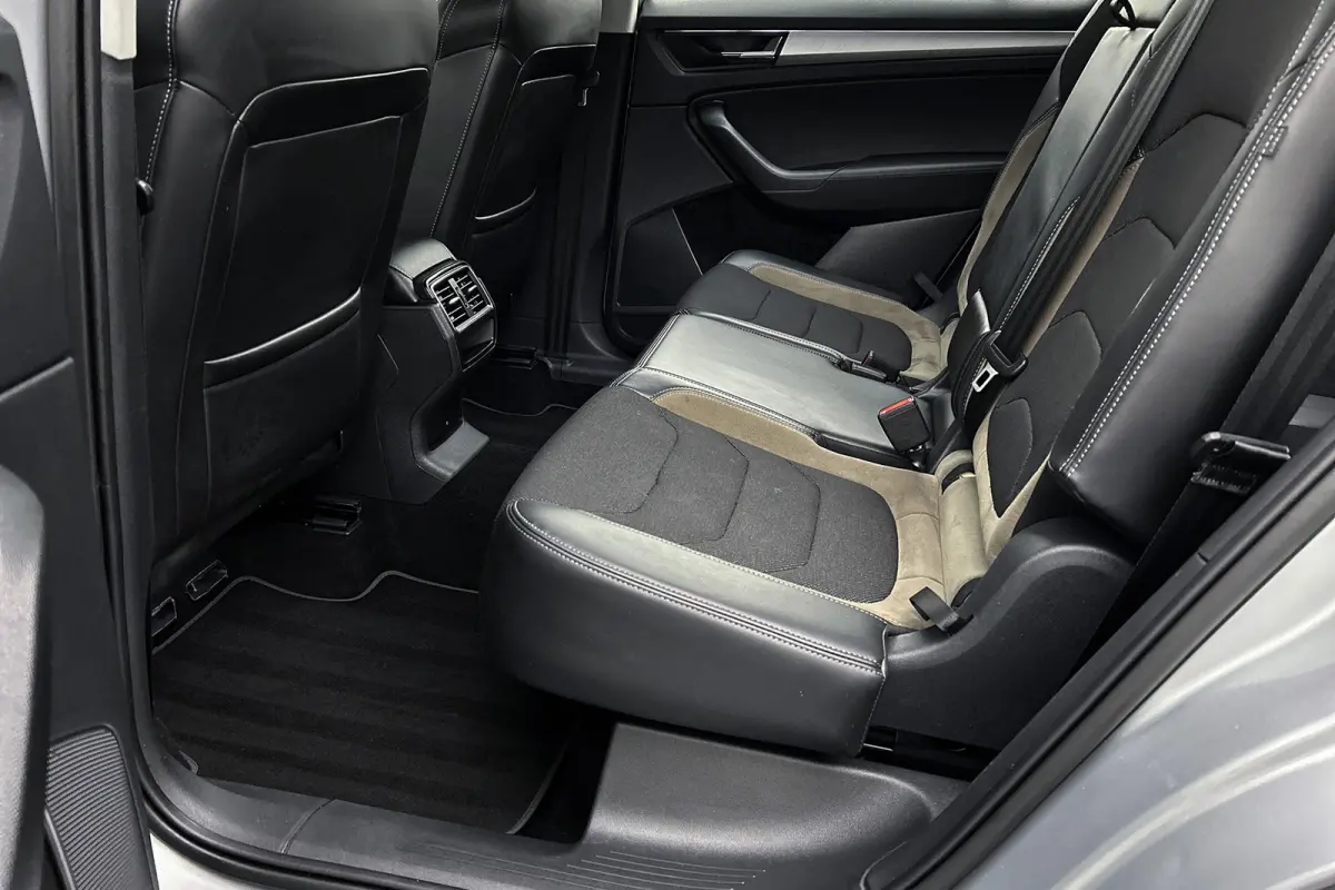 1.5 TSI Business Edition 7p. | Half leder | Camera | Apple Carplay