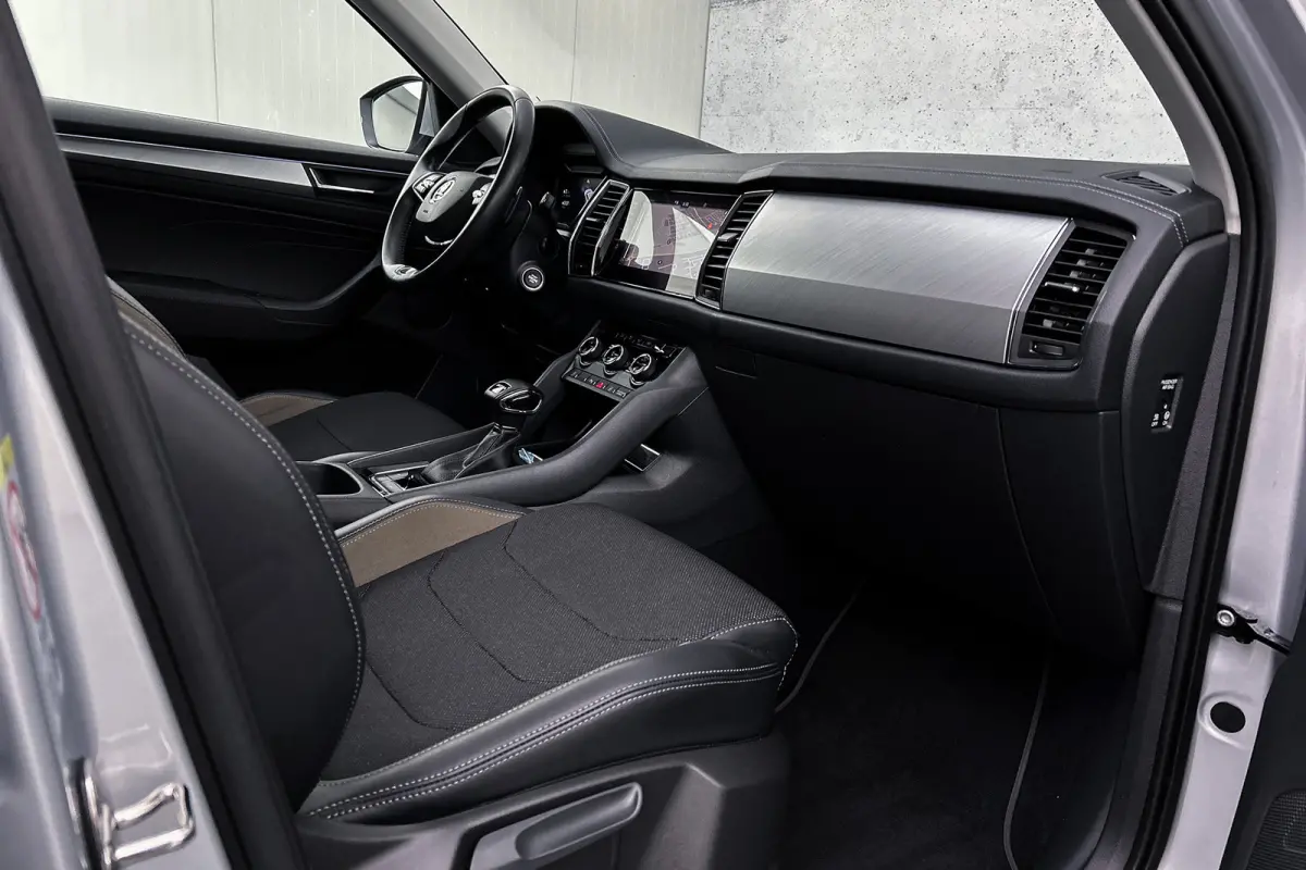1.5 TSI Business Edition 7p. | Half leder | Camera | Apple Carplay