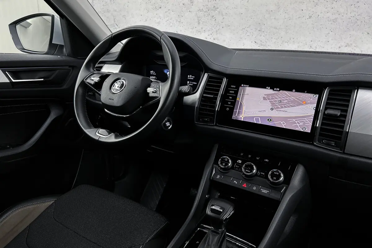 1.5 TSI Business Edition 7p. | Half leder | Camera | Apple Carplay