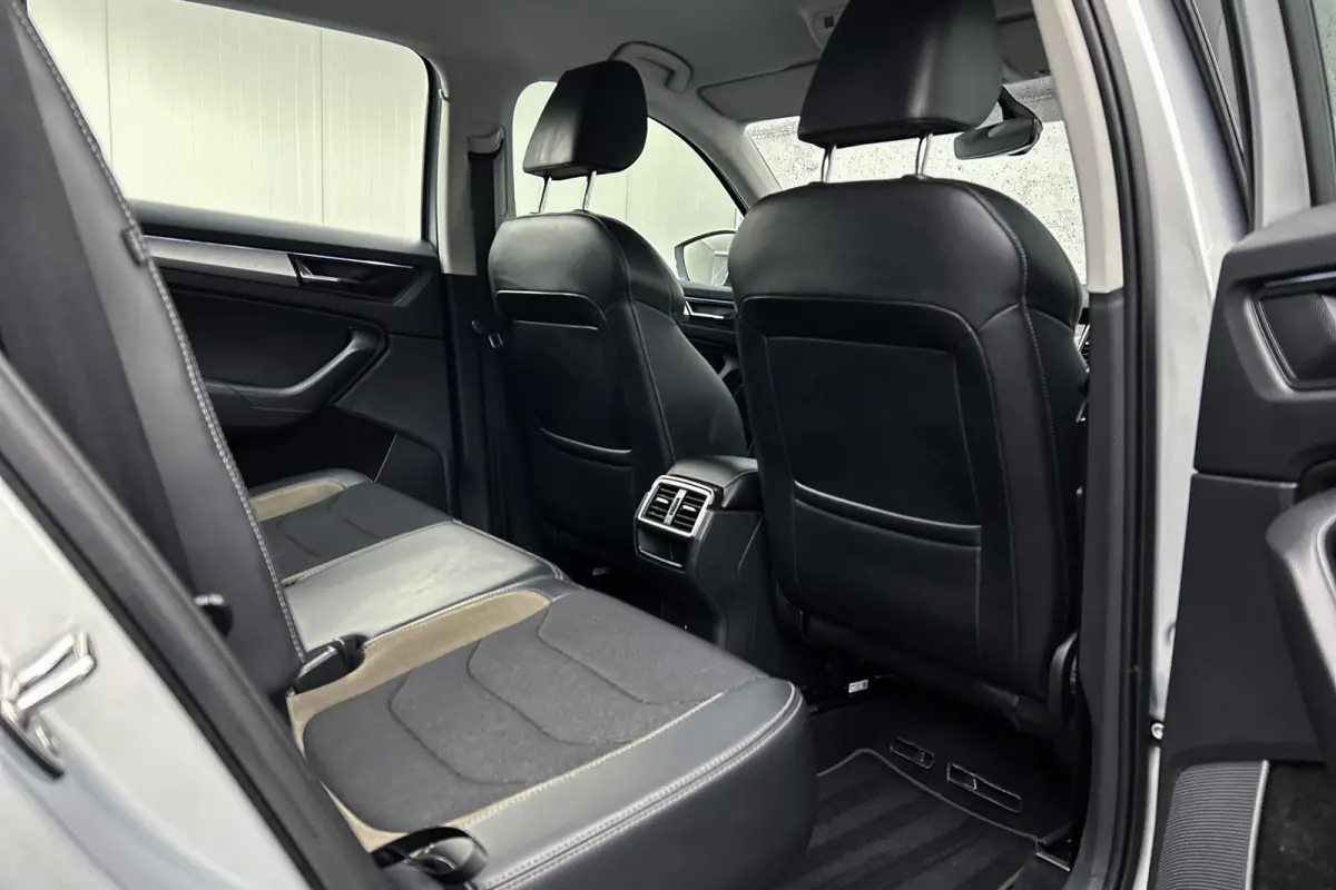 1.5 TSI Business Edition 7p. | Half leder | Camera | Apple Carplay