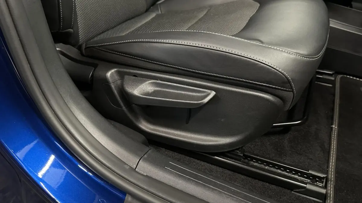 Air 58 kWh 100% SOH CAMERA LEER CARPLAY ADAPTIEF CRUISE ECC.