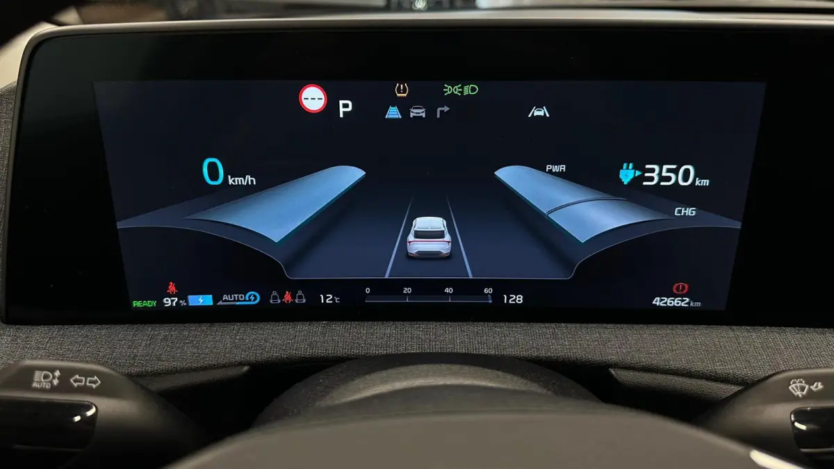 Air 58 kWh 100% SOH CAMERA LEER CARPLAY ADAPTIEF CRUISE ECC.