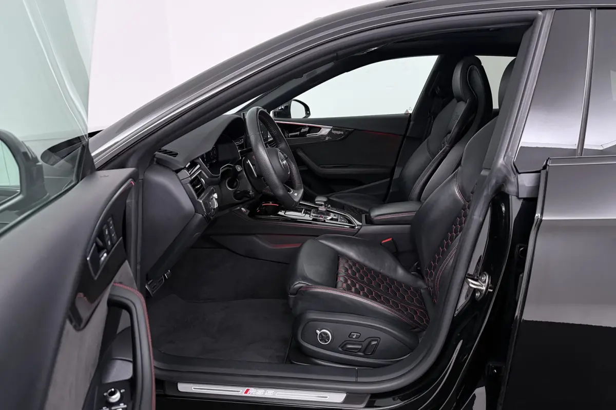 2.9 TFSI RS 5 quattro (PANORAMADAK, RS DYNAMIC PAKKET, B&O, HEAD-UP, ADAPTIVE CRUISE, CAMERA, MEMORY SEATS)