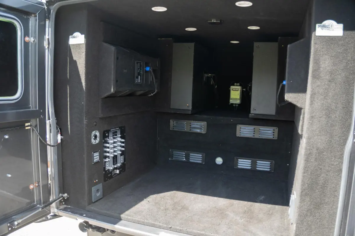 2.2 D 130" S|Crew Cab|Org NL|1 Eig|BTW|Event Music|Airco|Comfort 5 Pers.|Trekhaak|Dealer Onderhouden