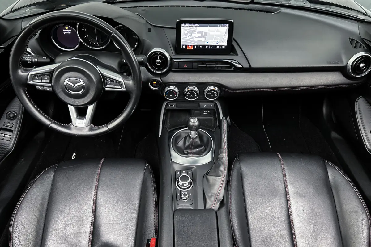 1.5 SkyActiv-G 132 GT-M | Leder | Stoelverwarming | Camera | LED | Navigatie