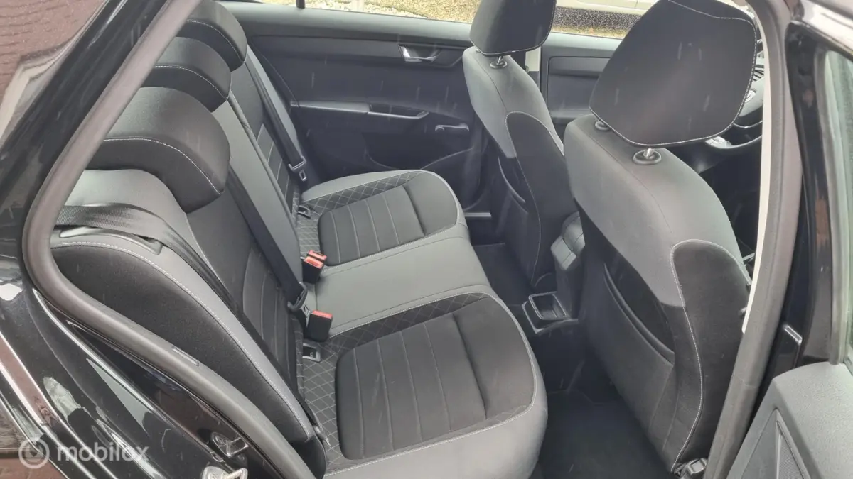 1.0 TSI Style , led,airco, sportvelgen