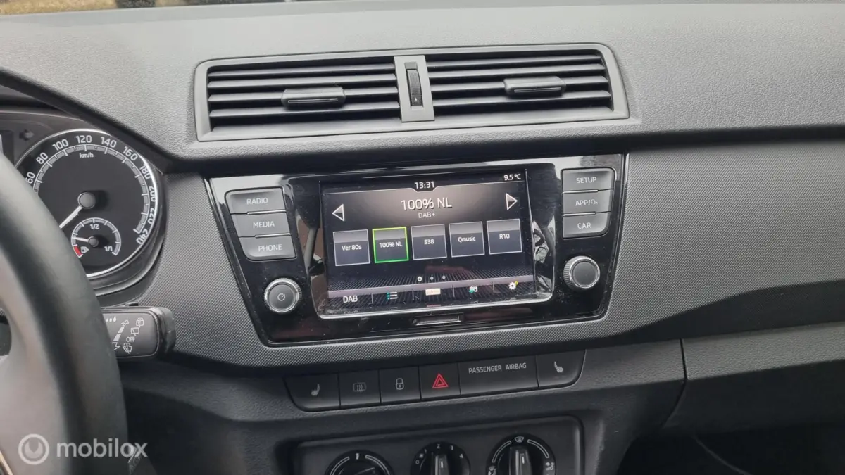 1.0 TSI Style , led,airco, sportvelgen