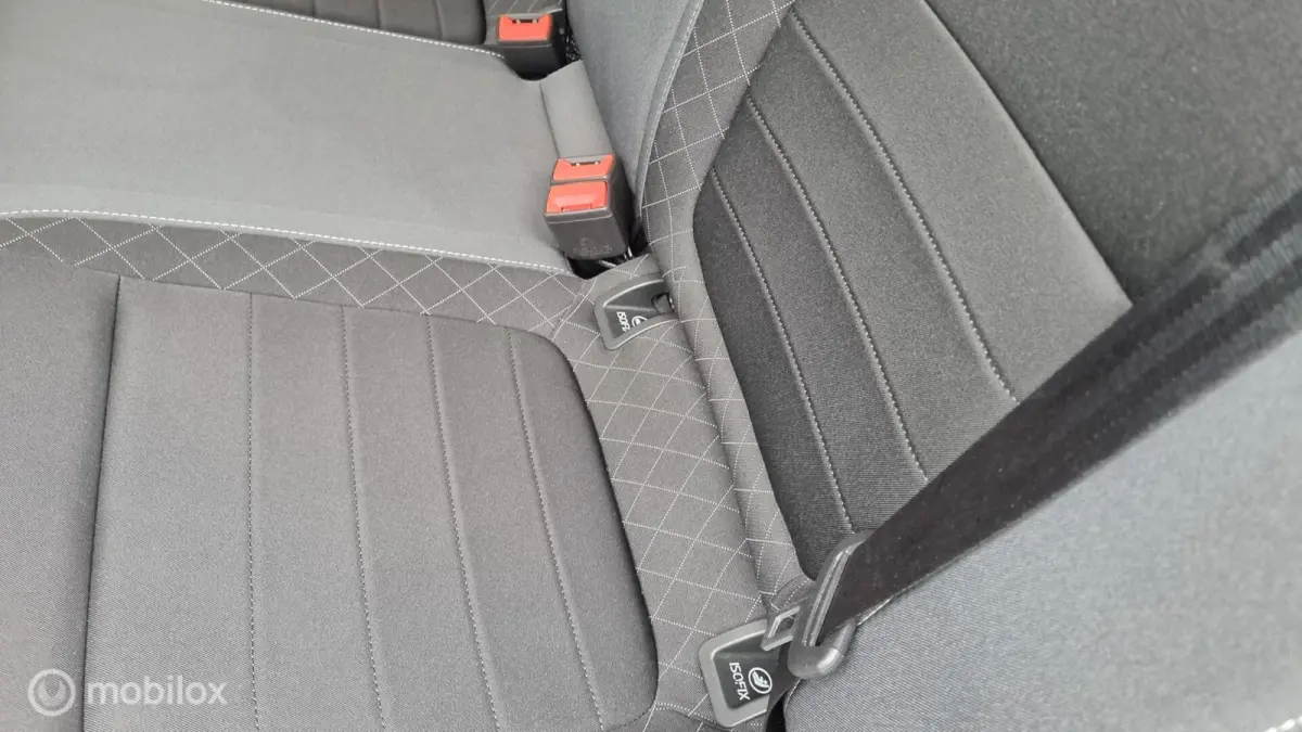 1.0 TSI Style , led,airco, sportvelgen