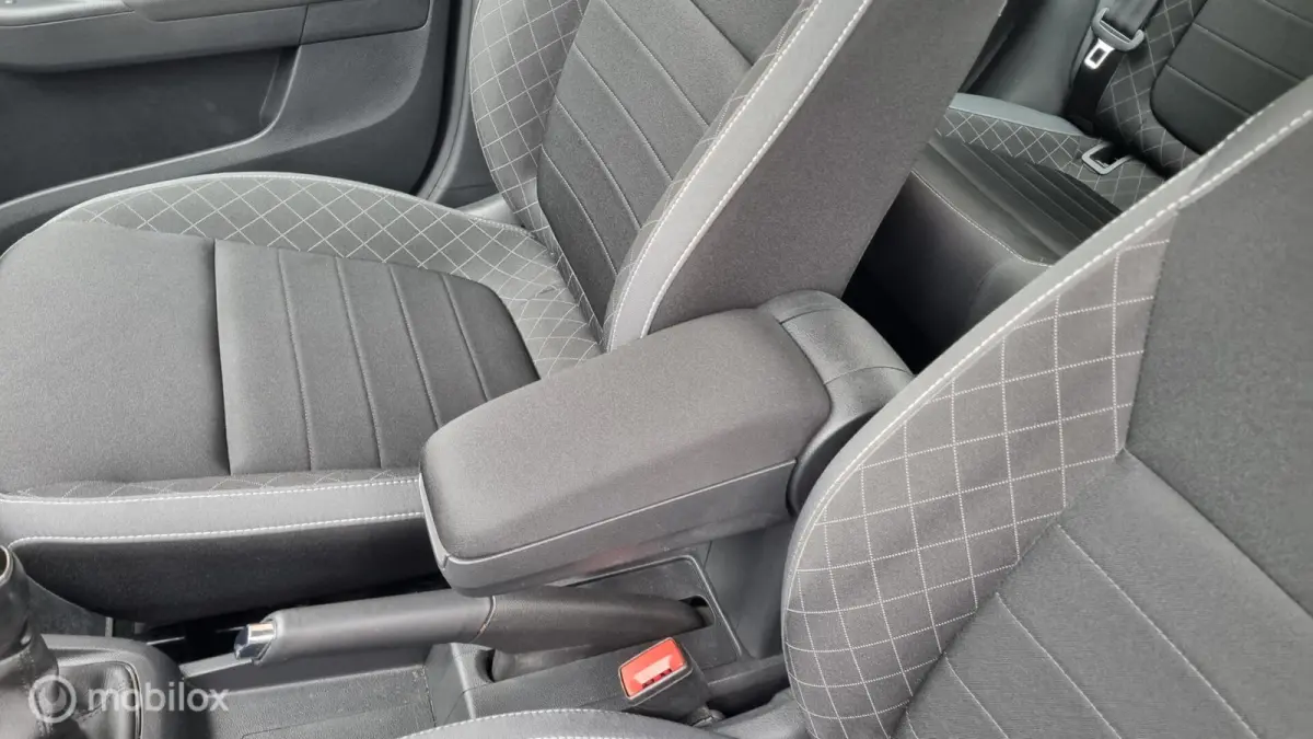 1.0 TSI Style , led,airco, sportvelgen