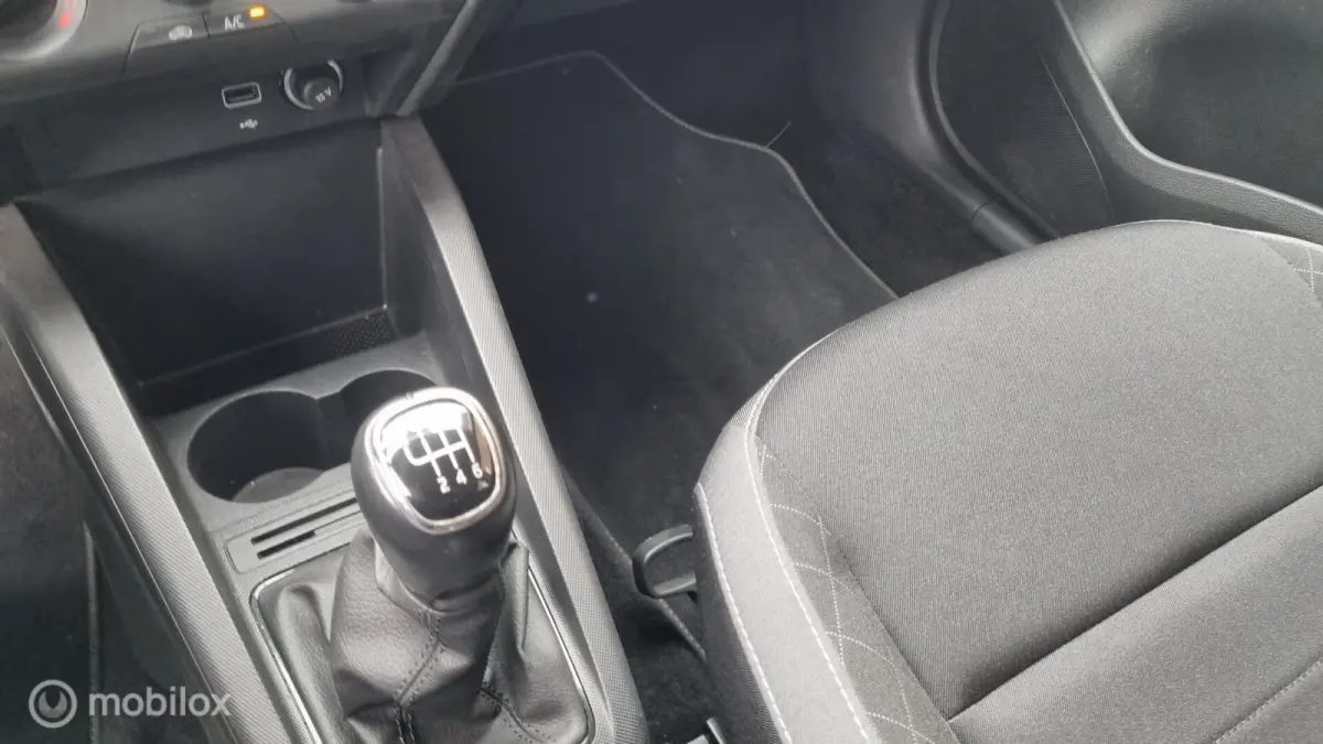 1.0 TSI Style , led,airco, sportvelgen