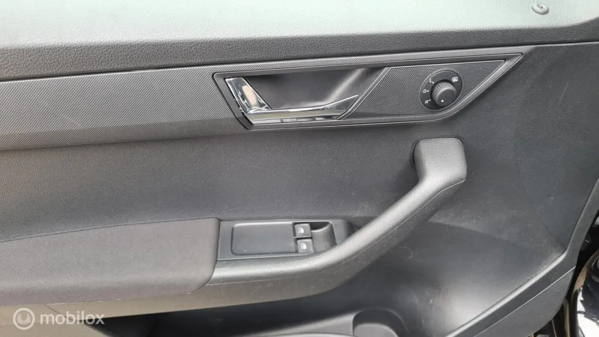 1.0 TSI Style , led,airco, sportvelgen