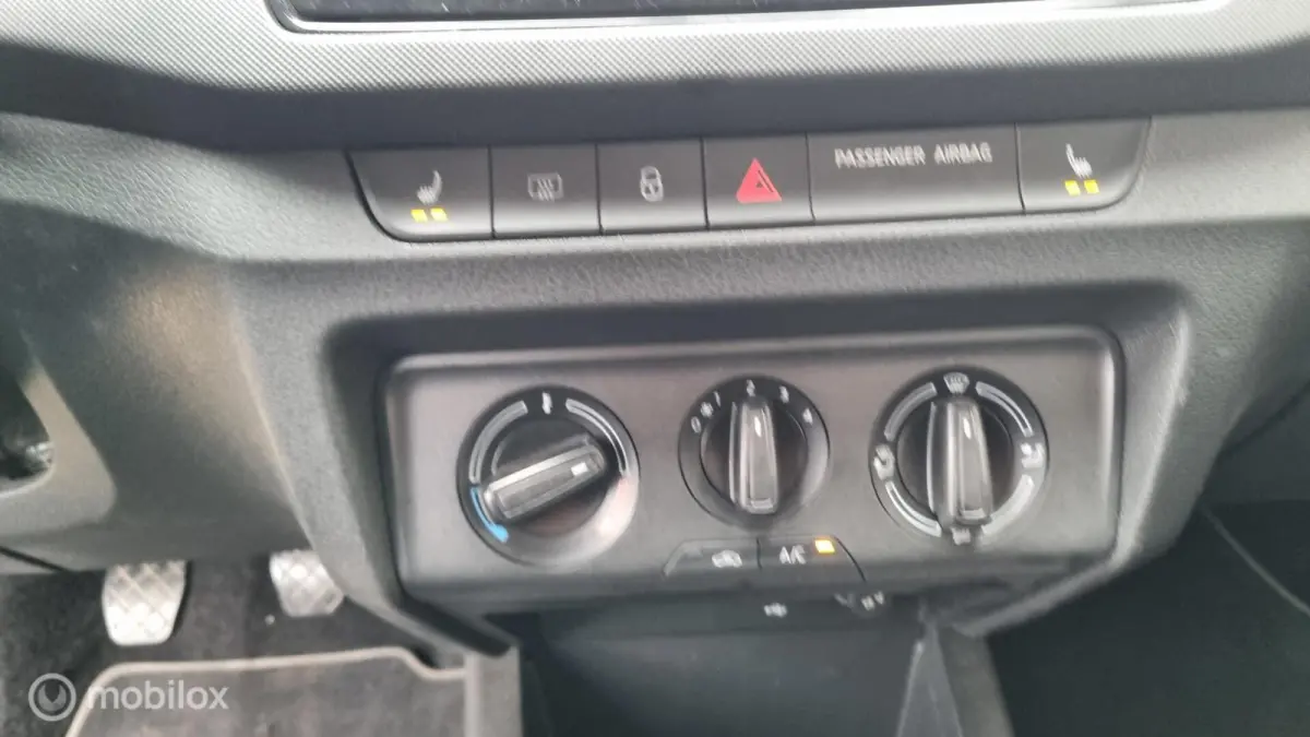 1.0 TSI Style , led,airco, sportvelgen