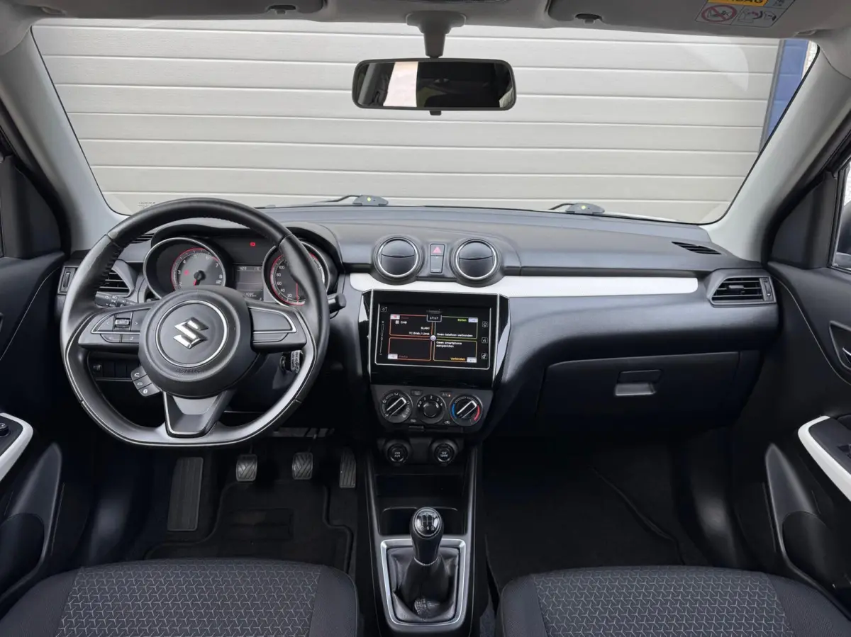 1.2 Select CarPlay/Stoelverw/Bluetooth/Camera/DAB/Nieuwe onderhoudsbeurt/1e Eigenaar