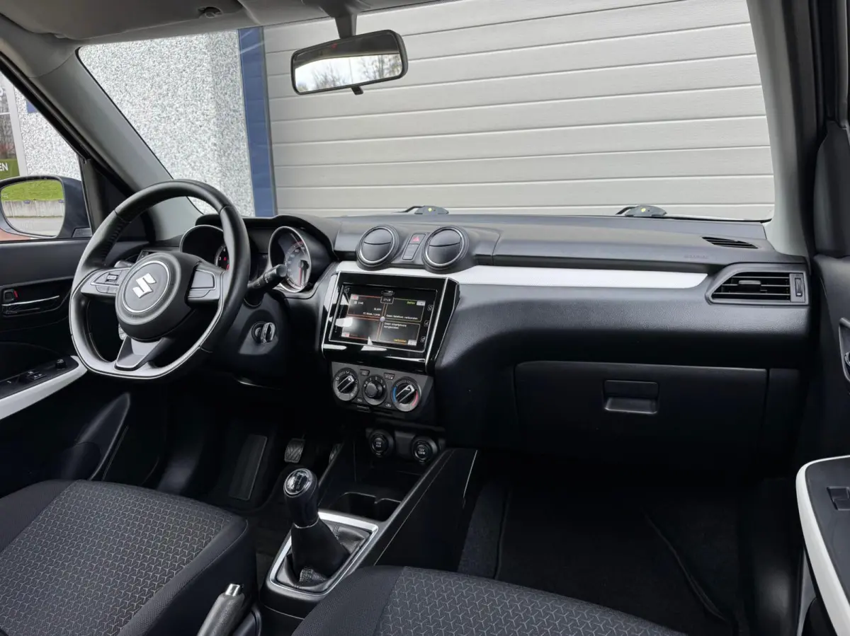 1.2 Select CarPlay/Stoelverw/Bluetooth/Camera/DAB/Nieuwe onderhoudsbeurt/1e Eigenaar