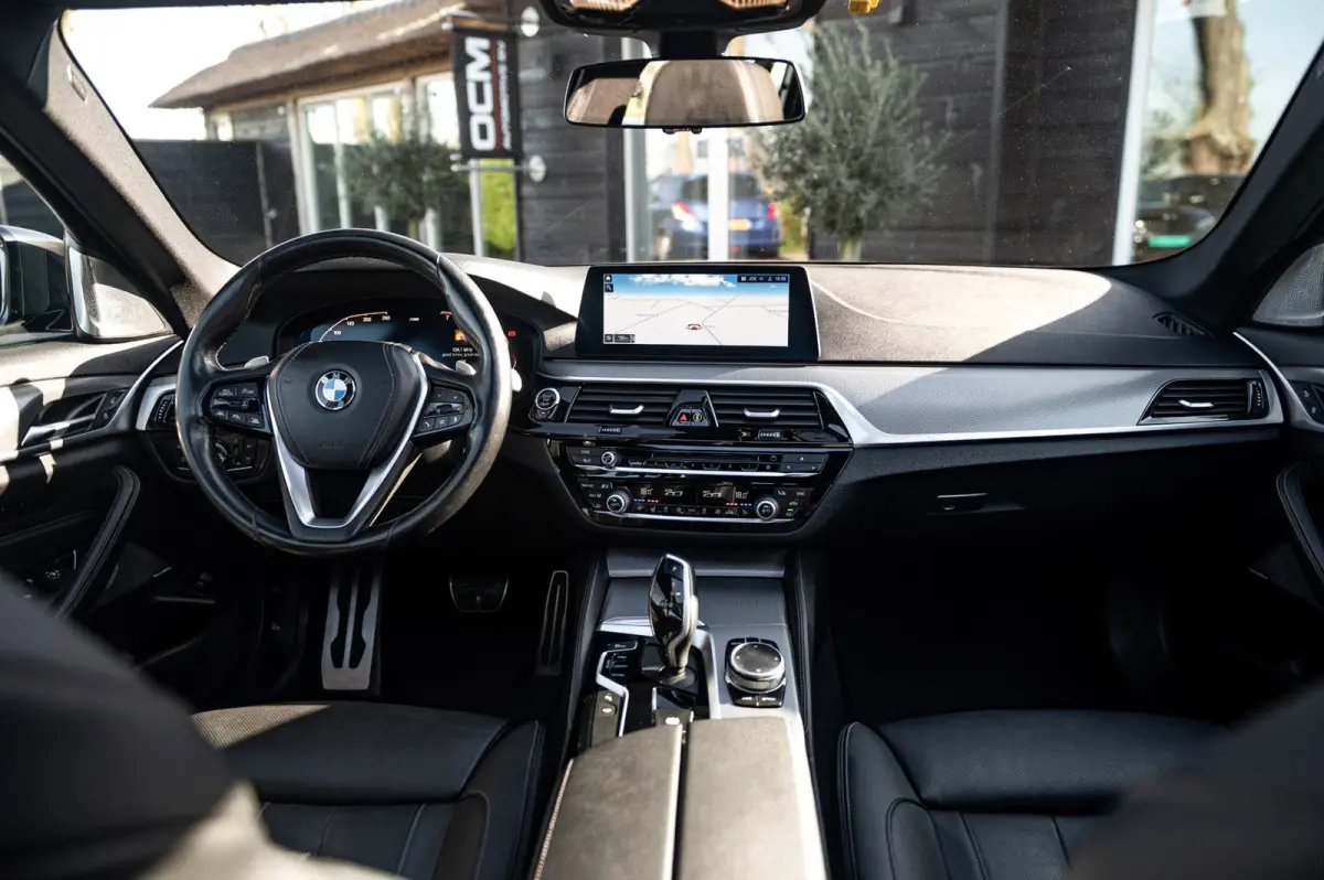 540i xDrive M-Sport I Bowers & Wilkins I Panoramadak I Stoelkoeling & verwarming I 20" Breedset nieuw