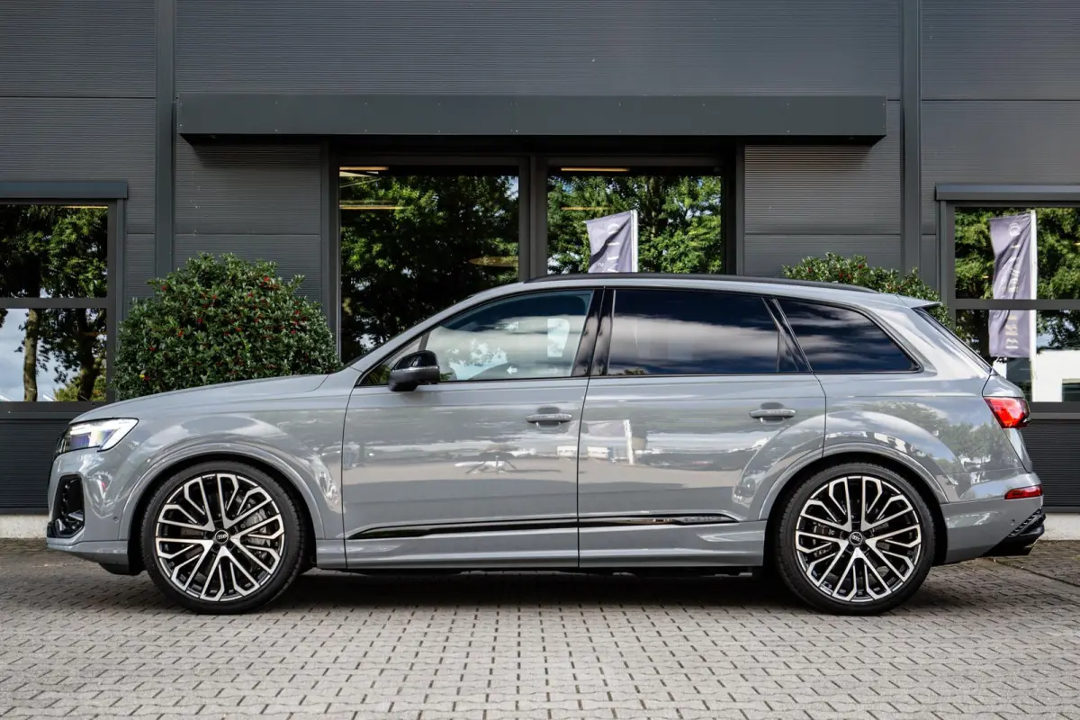 SQ7 4.0 TFSI 507pk 7p Nardo Grey, Keramisch, B&O Advanced, Full-options