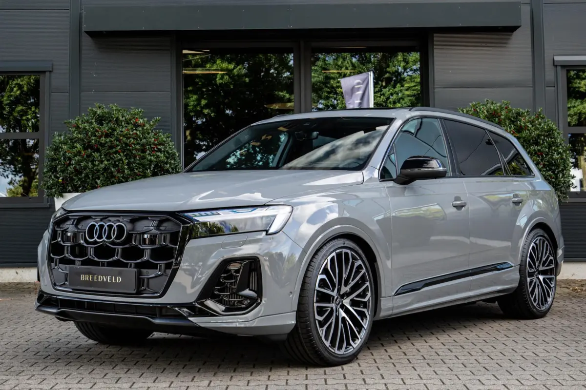 SQ7 4.0 TFSI 507pk 7p Nardo Grey, Keramisch, B&O Advanced, Full-options
