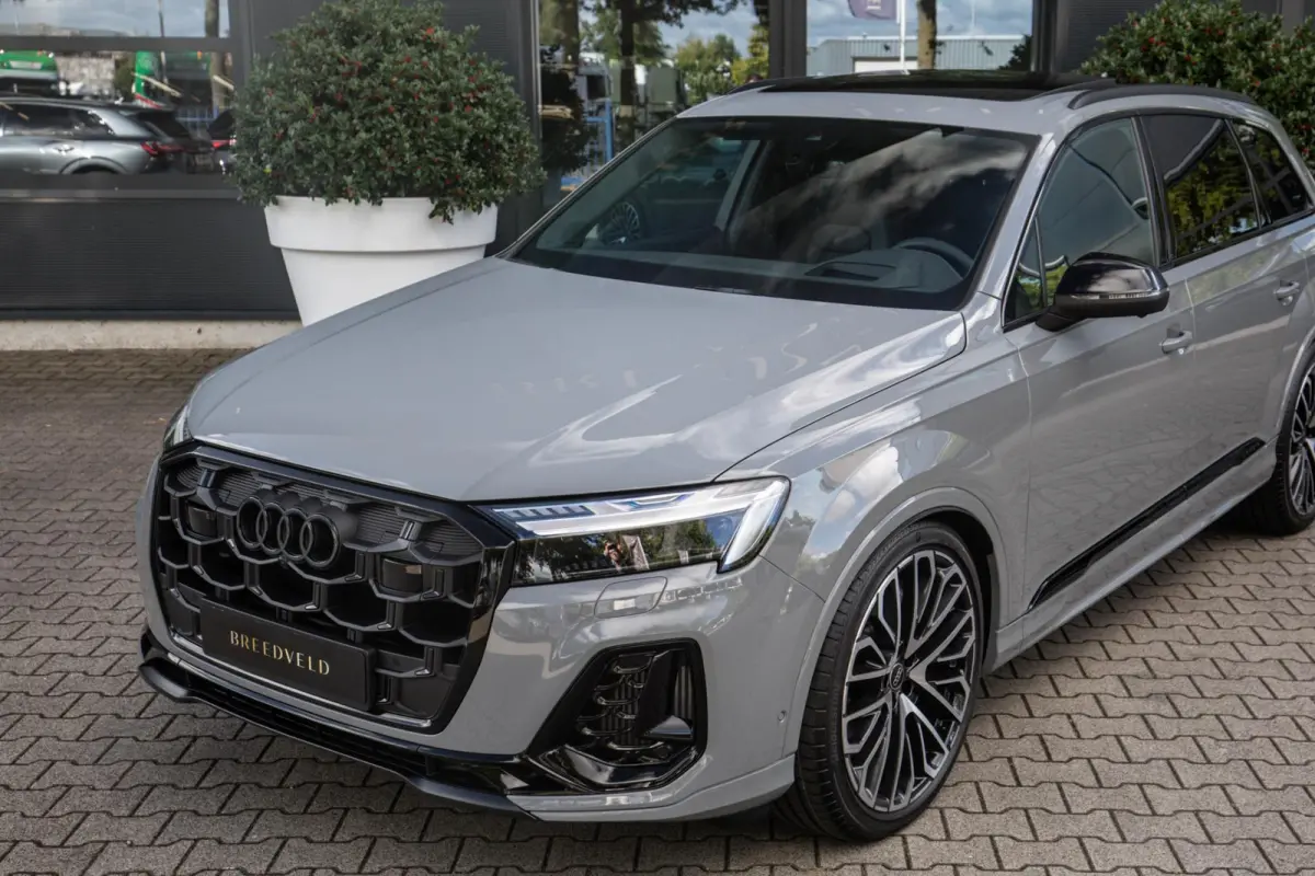 SQ7 4.0 TFSI 507pk 7p Nardo Grey, Keramisch, B&O Advanced, Full-options