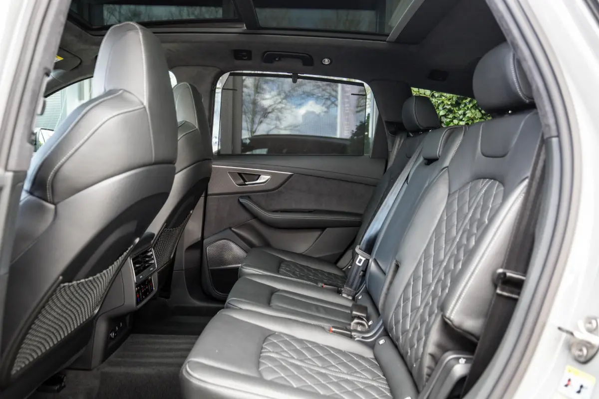 SQ7 4.0 TFSI 507pk 7p Nardo Grey, Keramisch, B&O Advanced, Full-options