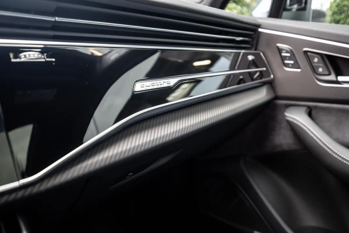 SQ7 4.0 TFSI 507pk 7p Nardo Grey, Keramisch, B&O Advanced, Full-options