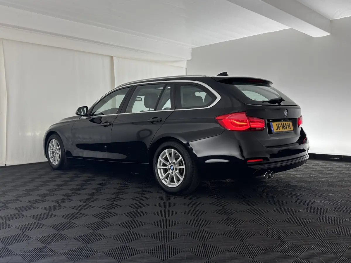 320d EDE Corporate Lease Essential Aut. *PANO | FULL-LEATHER | FULL-LED | NAVI-FULLMAP | HEATED-COMFORTSEATS | HIFI-SOUND | ECC | PDC | CRUISE | 16''ALU*