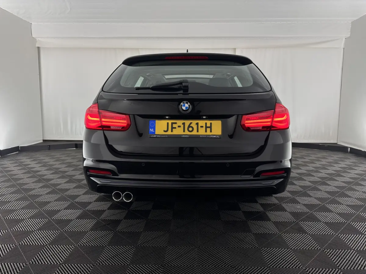 320d EDE Corporate Lease Essential Aut. *PANO | FULL-LEATHER | FULL-LED | NAVI-FULLMAP | HEATED-COMFORTSEATS | HIFI-SOUND | ECC | PDC | CRUISE | 16''ALU*