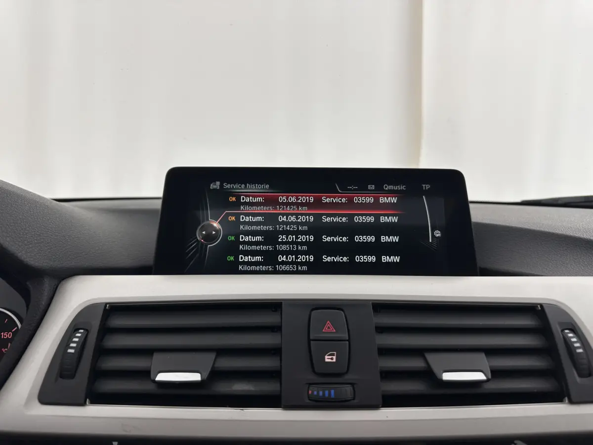 320d EDE Corporate Lease Essential Aut. *PANO | FULL-LEATHER | FULL-LED | NAVI-FULLMAP | HEATED-COMFORTSEATS | HIFI-SOUND | ECC | PDC | CRUISE | 16''ALU*