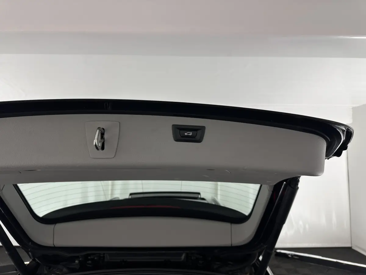 320d EDE Corporate Lease Essential Aut. *PANO | FULL-LEATHER | FULL-LED | NAVI-FULLMAP | HEATED-COMFORTSEATS | HIFI-SOUND | ECC | PDC | CRUISE | 16''ALU*