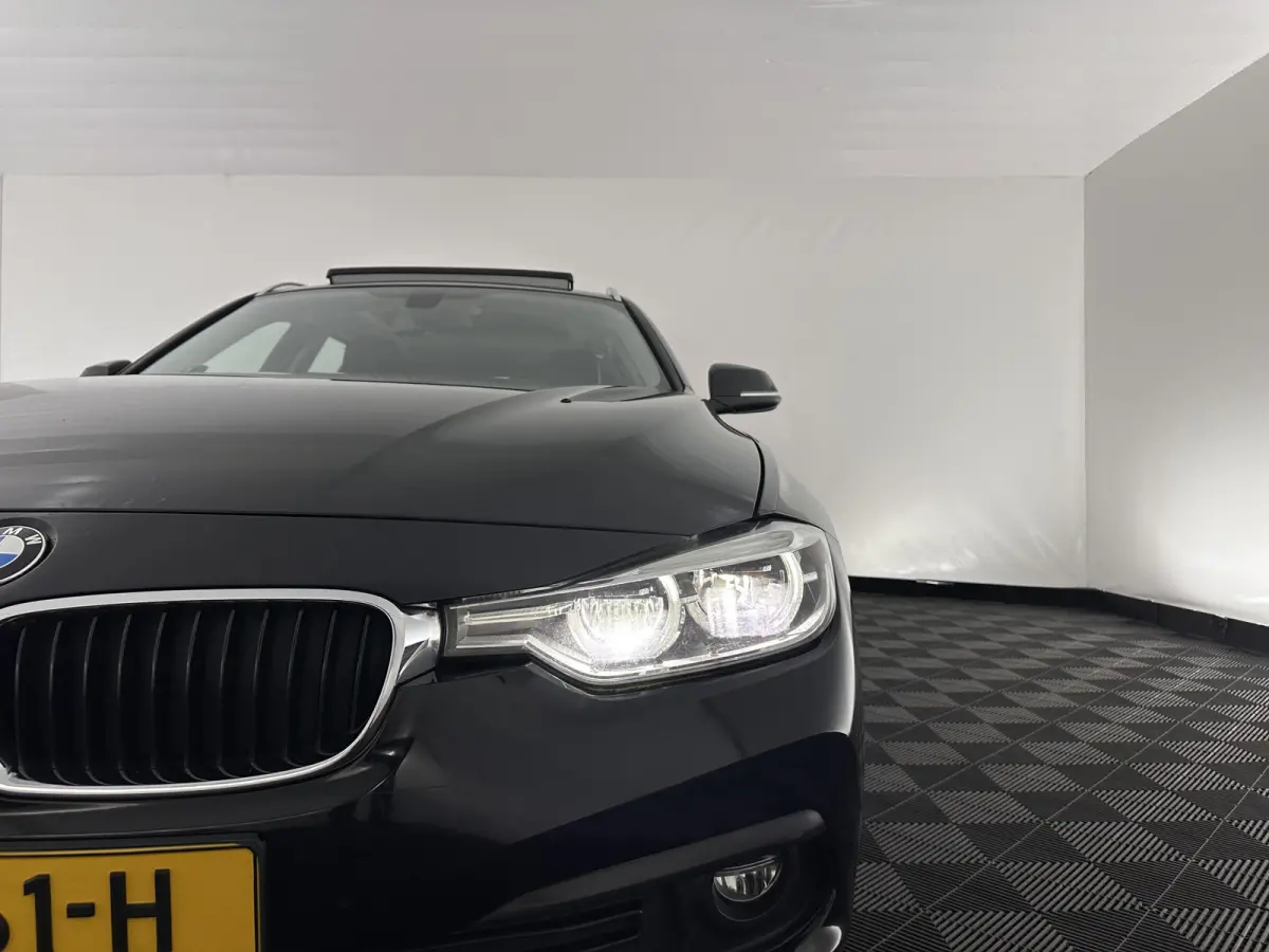 320d EDE Corporate Lease Essential Aut. *PANO | FULL-LEATHER | FULL-LED | NAVI-FULLMAP | HEATED-COMFORTSEATS | HIFI-SOUND | ECC | PDC | CRUISE | 16''ALU*