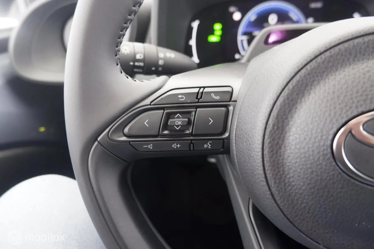 Hybrid 115 pulse dab|cam|carplay|lmv17