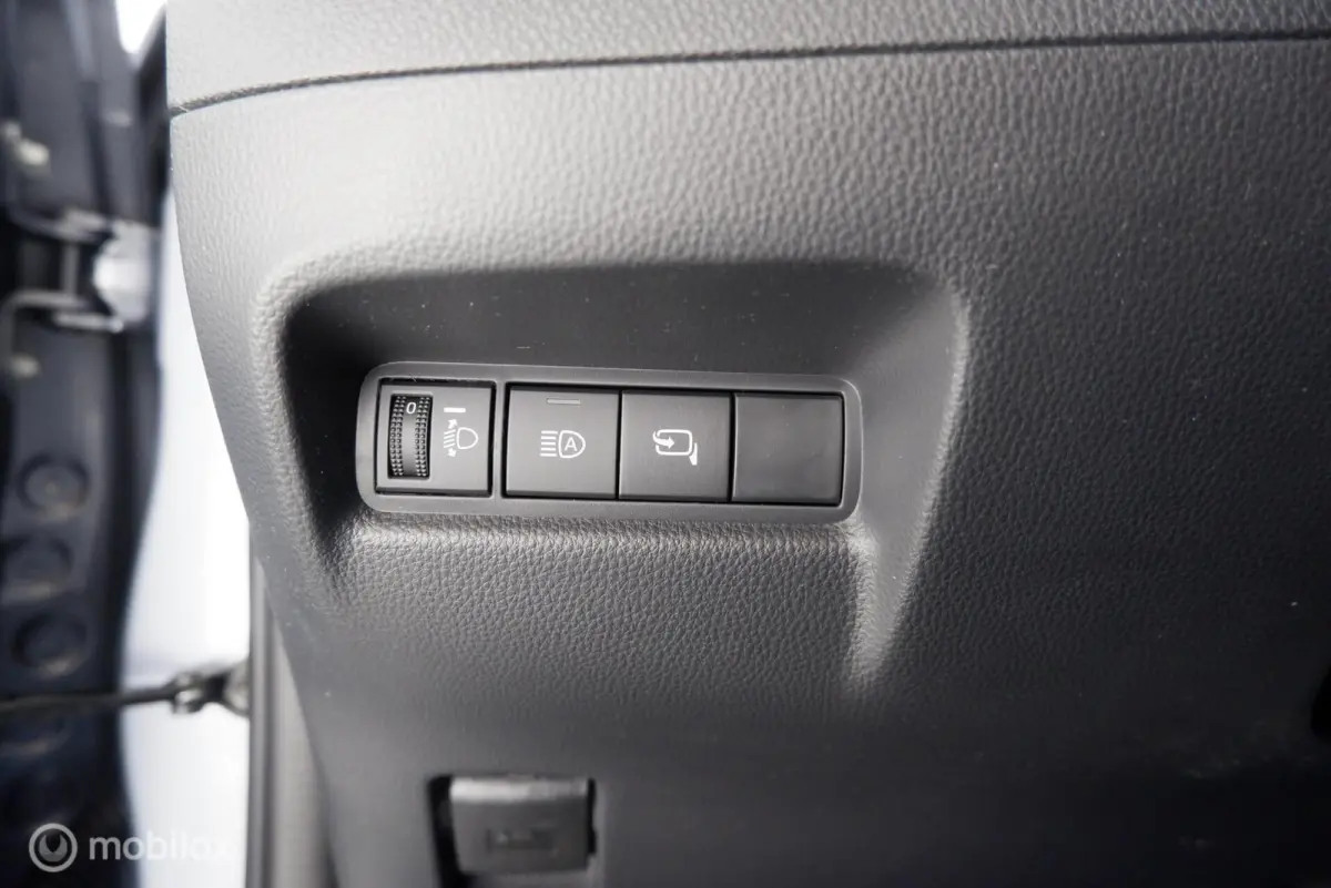 Hybrid 115 pulse dab|cam|carplay|lmv17
