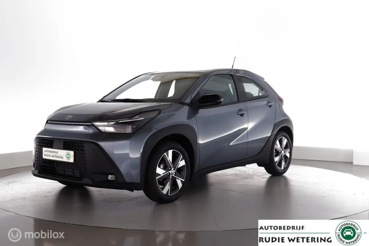 Hybrid 115 pulse dab|cam|carplay|lmv17