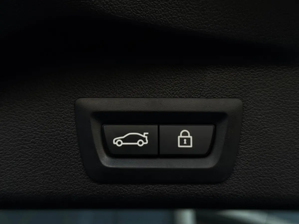 xDrive45e M PACK PANO NAVI CAMERA LED LEDER SPORTVELGEN