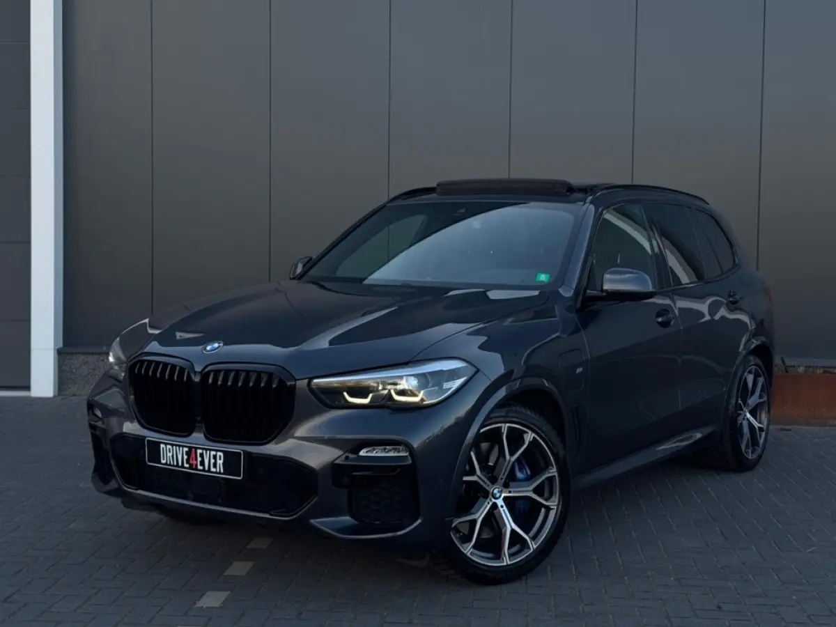 xDrive45e M PACK PANO NAVI CAMERA LED LEDER SPORTVELGEN