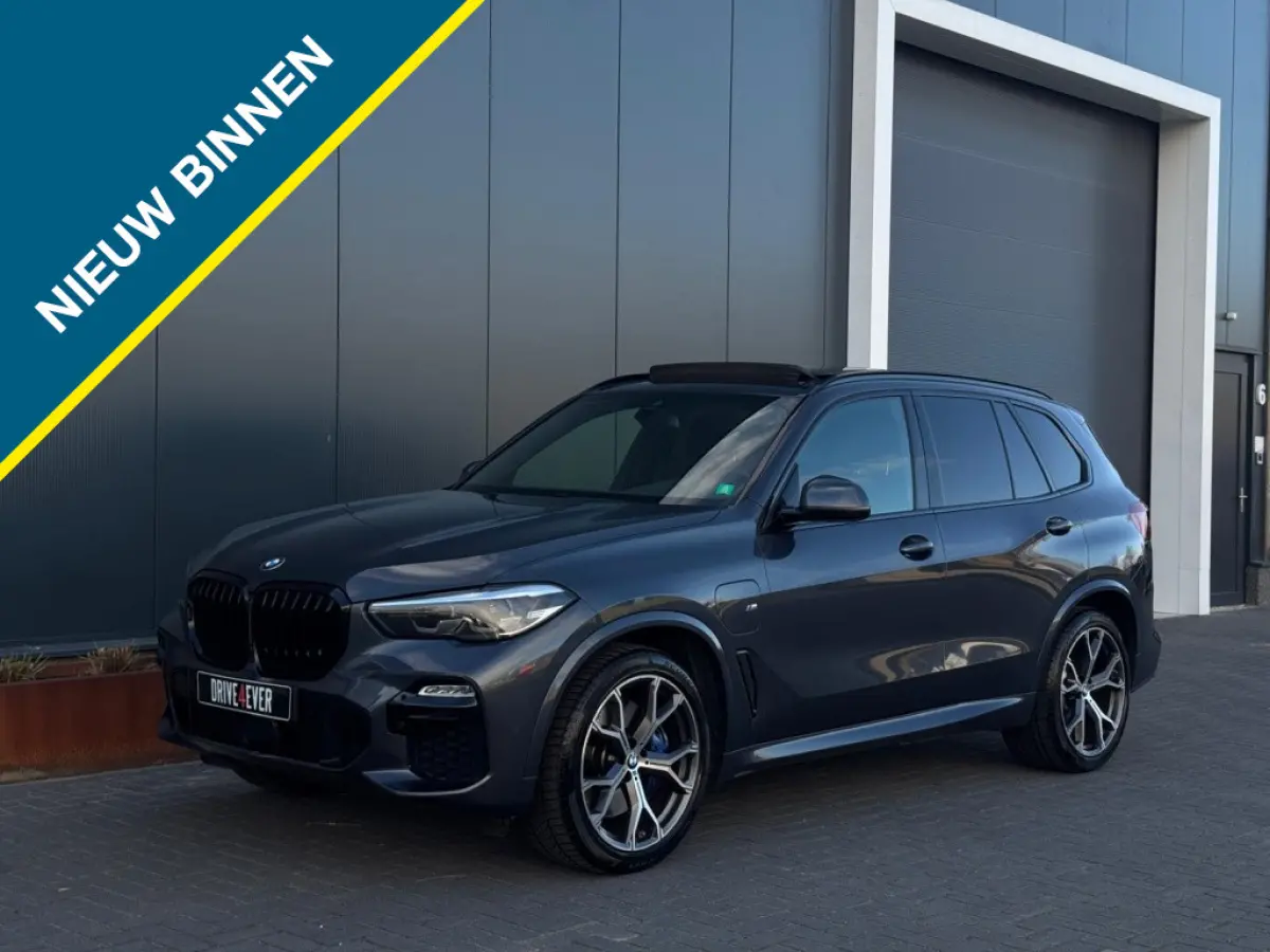 xDrive45e M PACK PANO NAVI CAMERA LED LEDER SPORTVELGEN